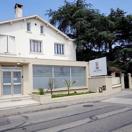 布龙 Gab House酒店 外观 照片