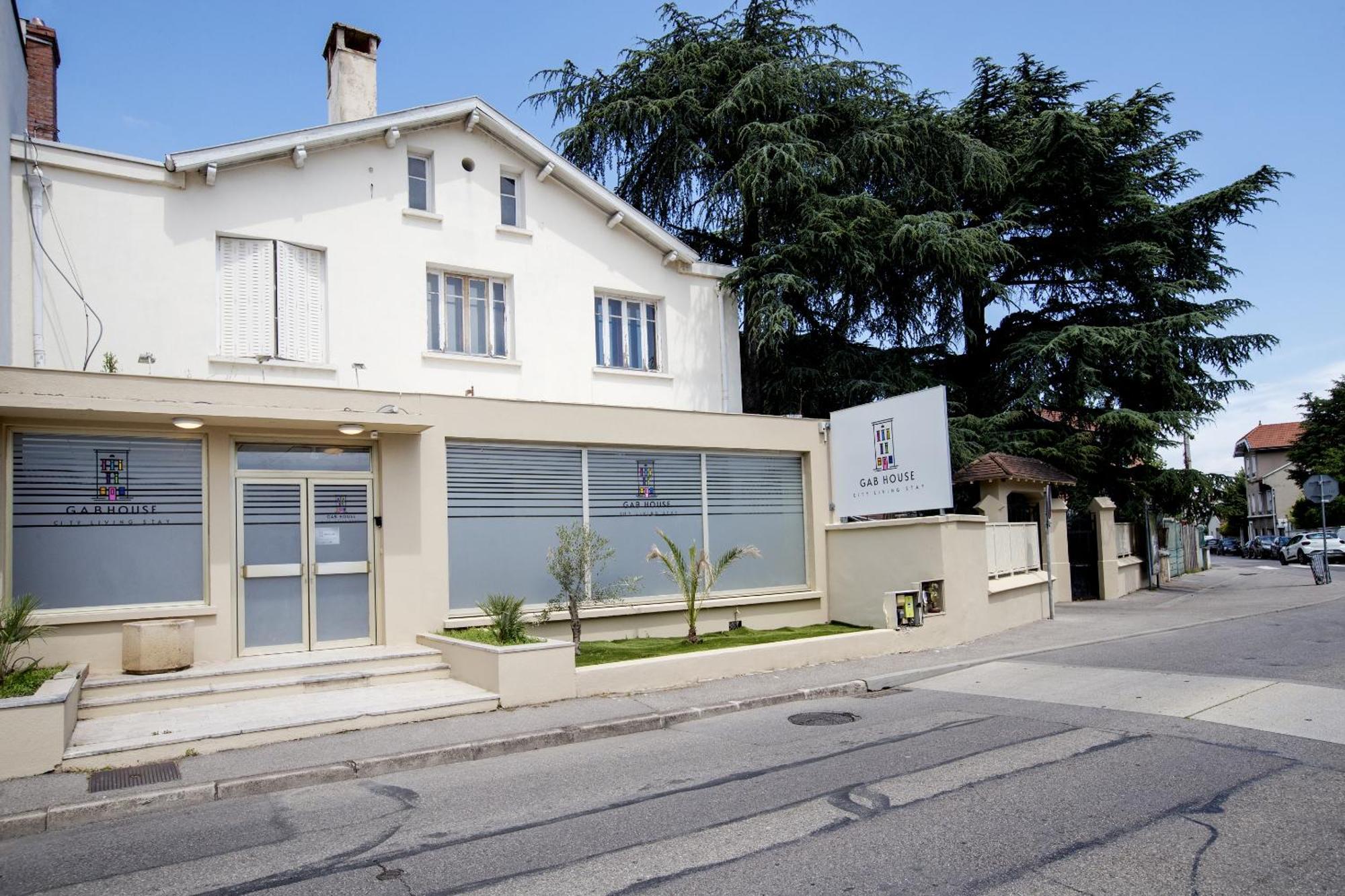 布龙 Gab House酒店 外观 照片